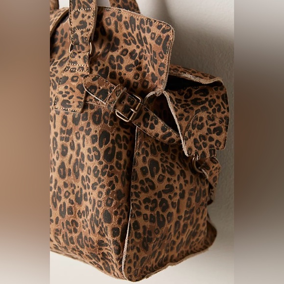 Free People Wild Thing Leather Tote Beige Combo - Picture 5 of 12